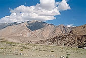 Ladakh - the road to Pangkong lake